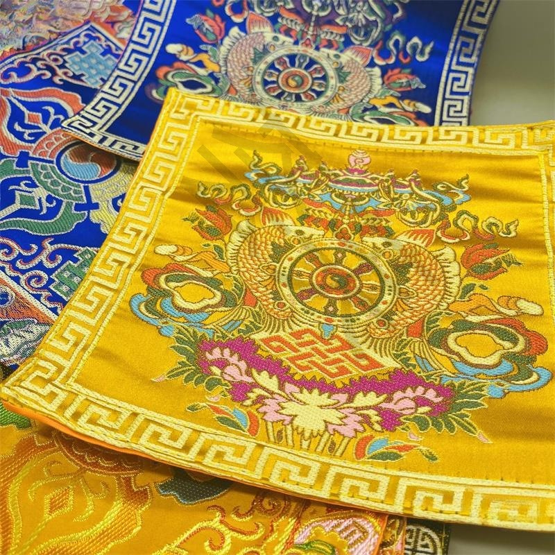 Tibetan-style Buddhist Hall De - đánh giá và giá Decorative Throw Pillow