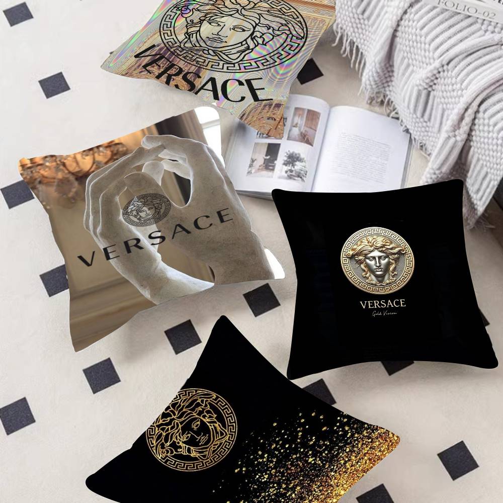 VERSACE COLLAGE ARTWORK Person - đánh giá và giá Home Decor Versace